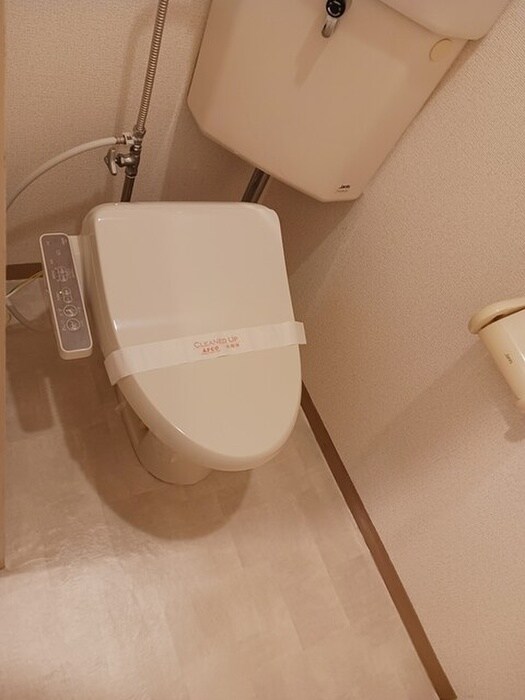 物件内観写真8　(トイレ)