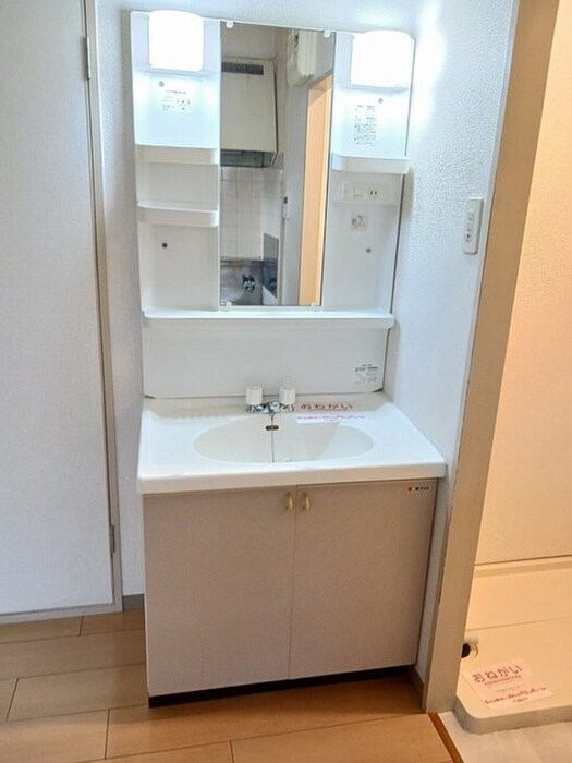 物件内観写真9　(洗面)