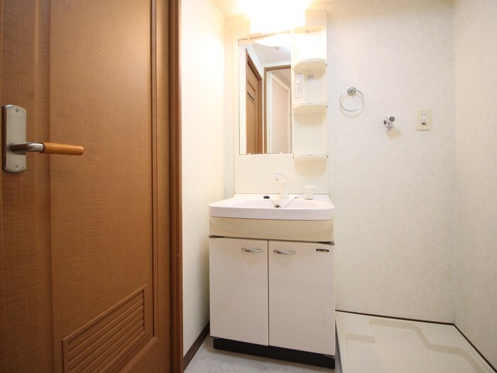 物件内観写真11　(洗面)