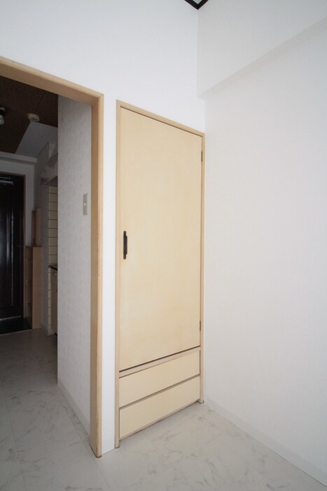 物件内観写真12　(収納)