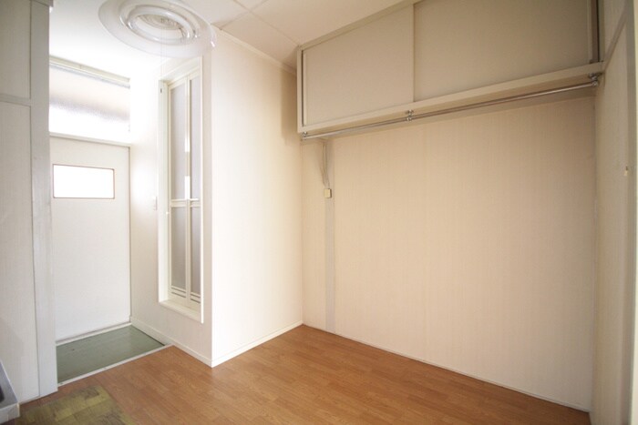 物件内観写真19　(居室)