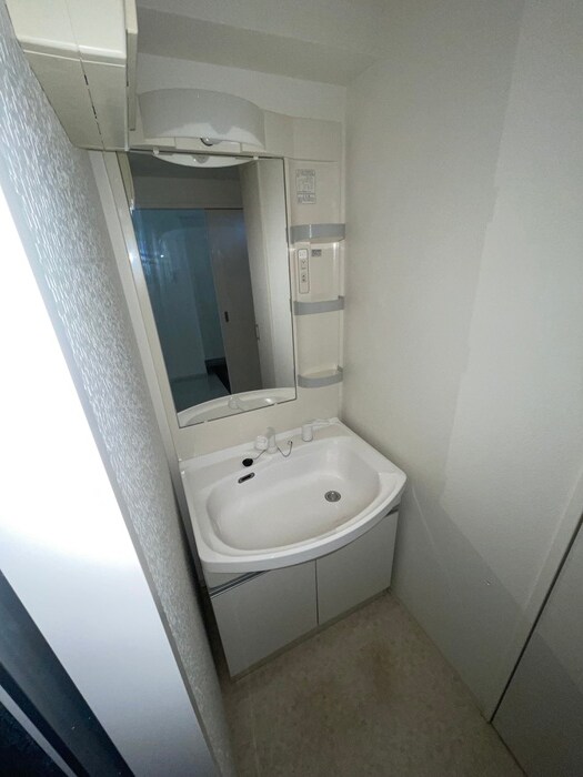 物件内観写真11　(洗面)