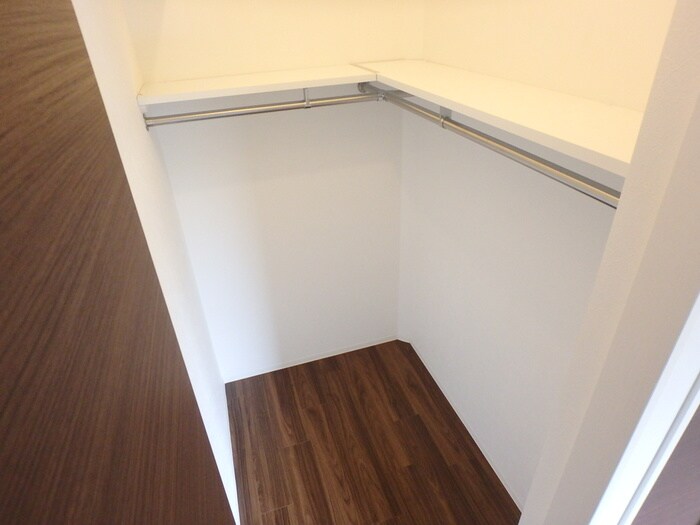 物件内観写真12　(収納)