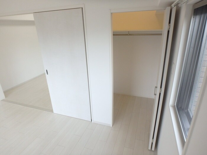 物件内観写真13　(収納)