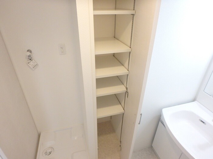 物件内観写真18　(収納)