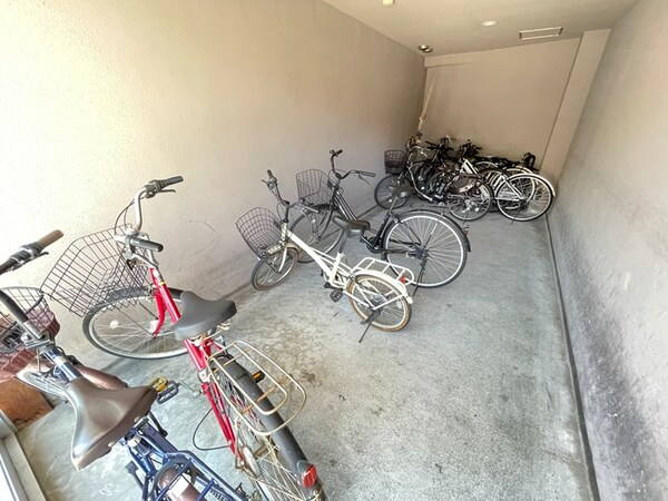駐輪場