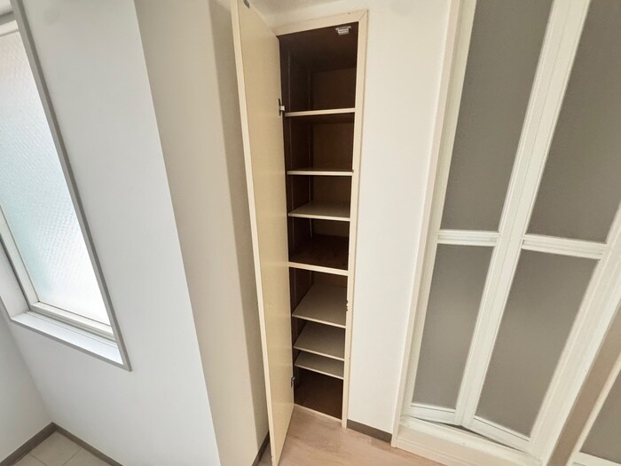 物件内観写真11　(洗面)