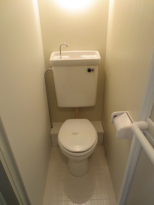 物件内観写真14　(トイレ)