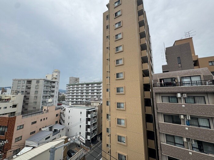 物件内観写真16　(室内からの展望)