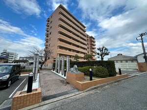ライオンズマンション福山参番館外観写真