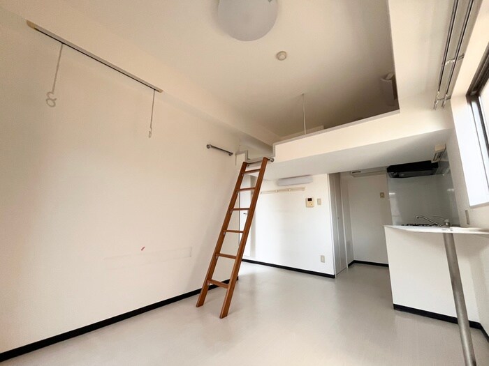 物件内観写真4　(居室)