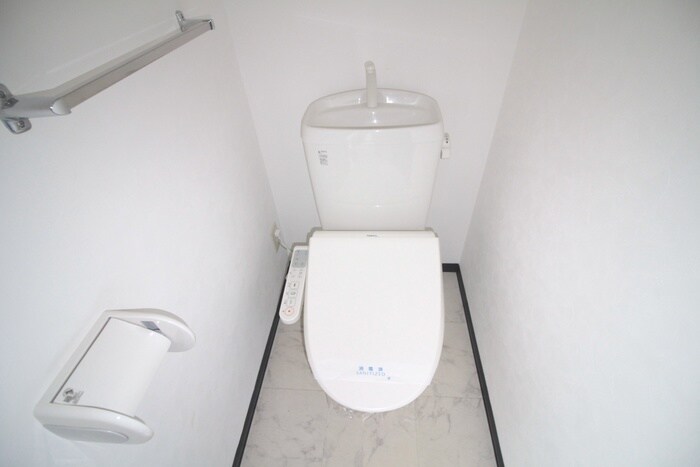 物件内観写真9　(トイレ)