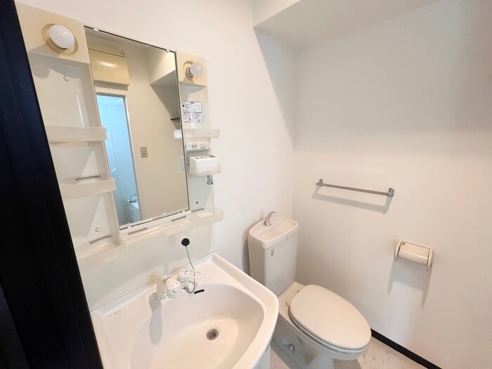 物件内観写真13　(洗面)