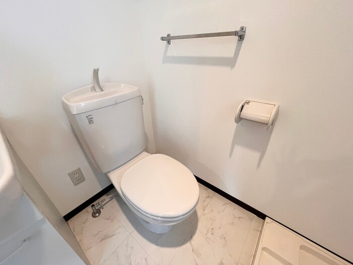 物件内観写真14　(トイレ)