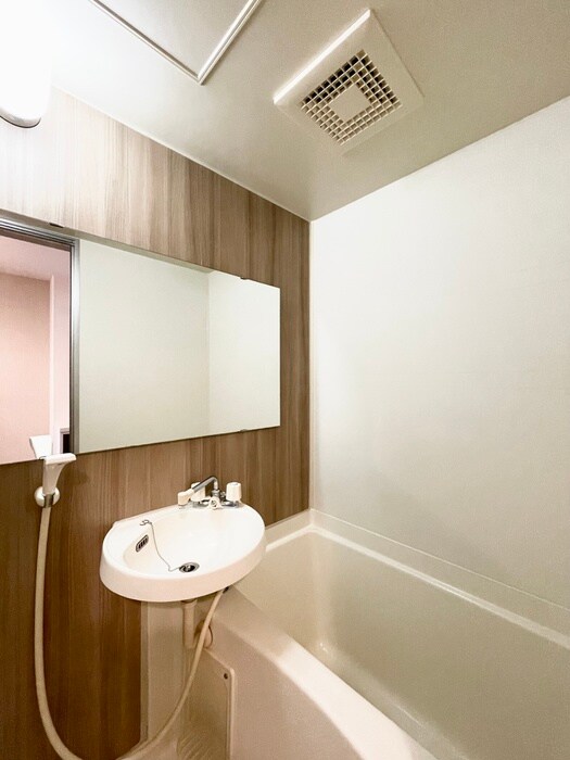 物件内観写真10　(バス／シャワールーム等)