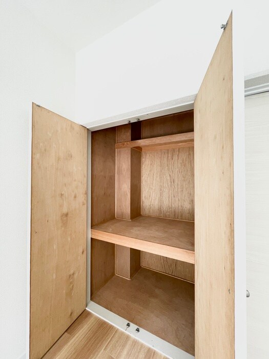 物件内観写真15　(収納)