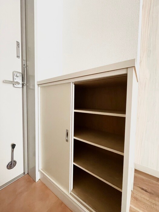 物件内観写真18　(靴箱)