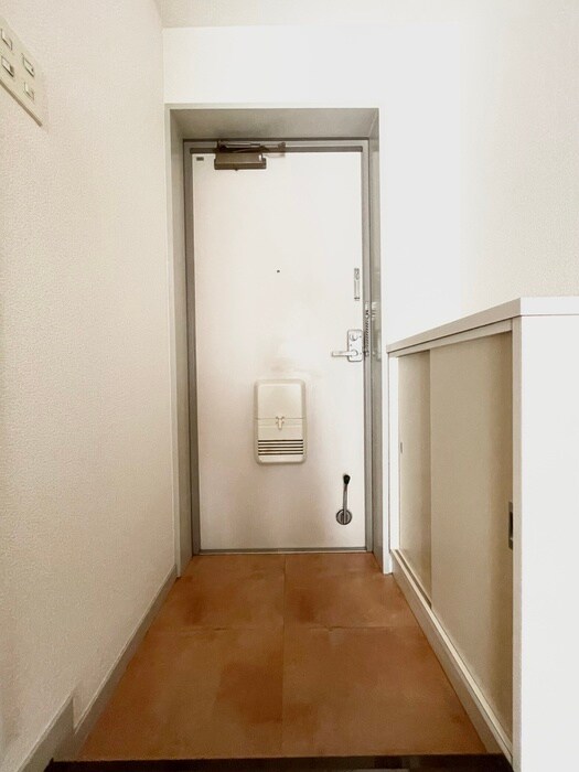 物件内観写真19　(玄関)