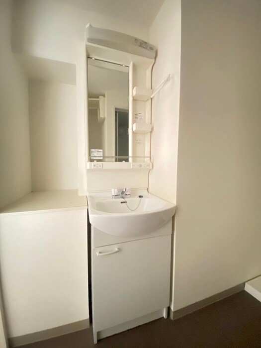 物件内観写真11　(洗面)