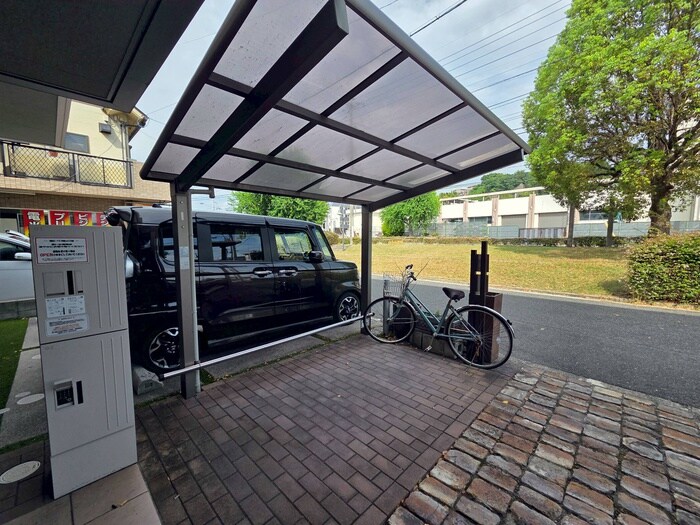 物件外観写真5　(駐輪場)