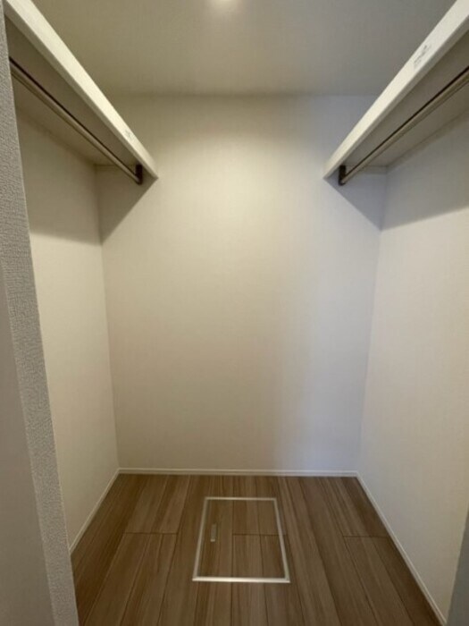 物件内観写真12　(収納)