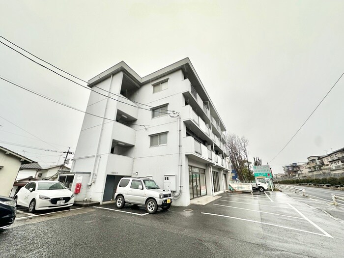 物件外観写真6　(外観写真)