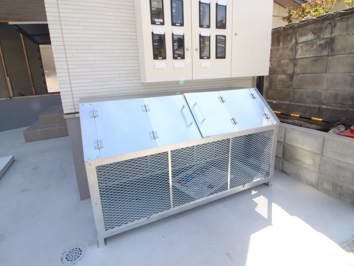 物件外観写真4　(建物設備)