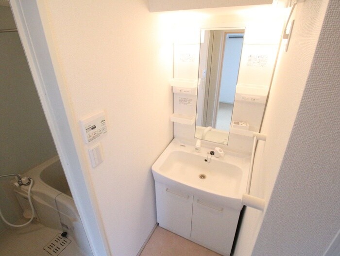 物件内観写真11　(洗面)