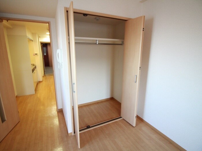 物件内観写真12　(収納)