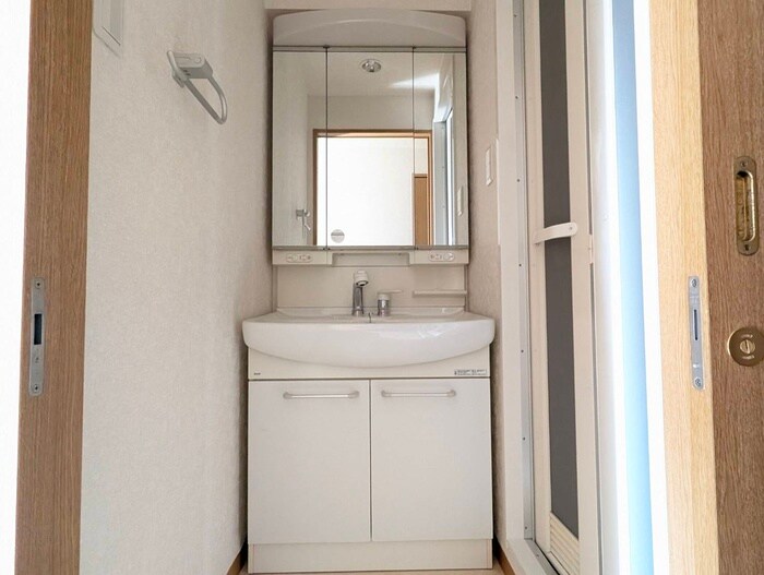 物件内観写真10　(洗面)