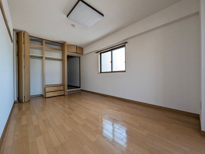 物件内観写真11　(居室)