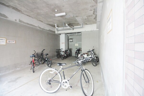 駐輪場