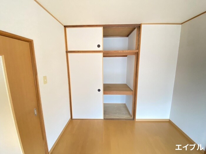 物件内観写真12　(収納)