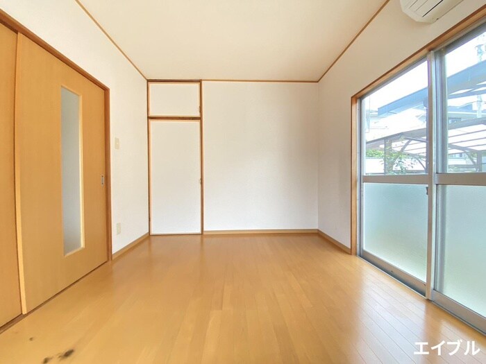 物件内観写真18　(居室)