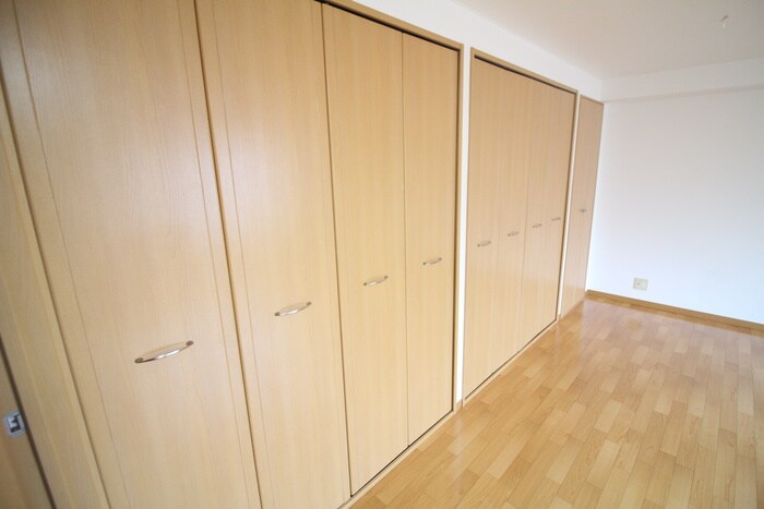 物件内観写真22　(収納)