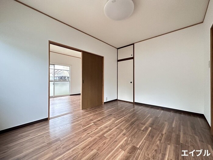 物件内観写真8　(居室)