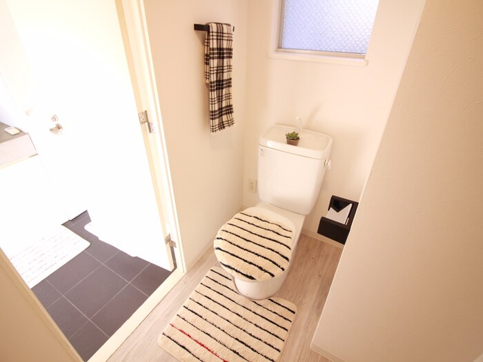 物件内観写真10　(トイレ)