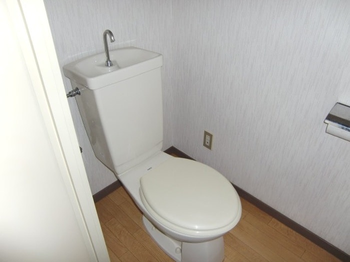 物件内観写真9　(トイレ)