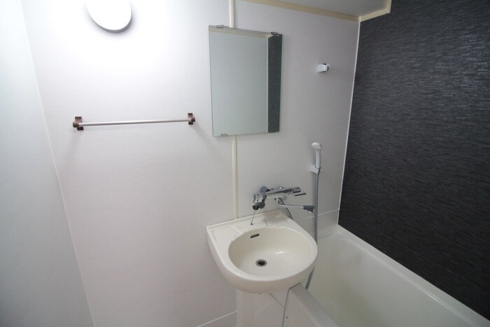 物件内観写真10　(洗面)