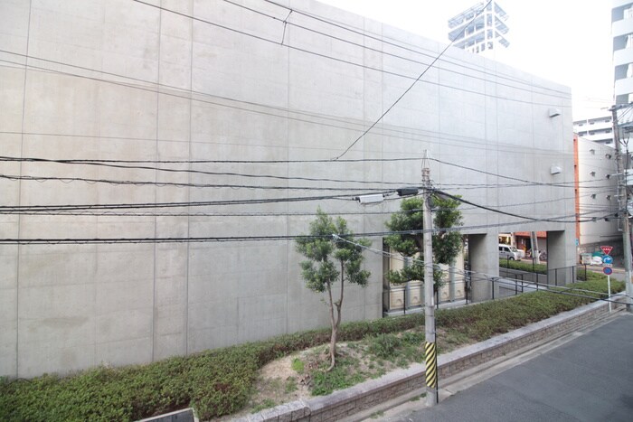 物件内観写真16　(室内からの展望)