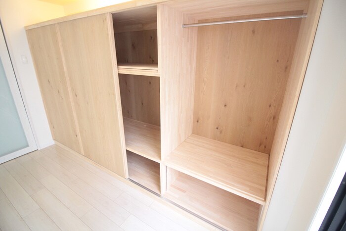 物件内観写真12　(収納)