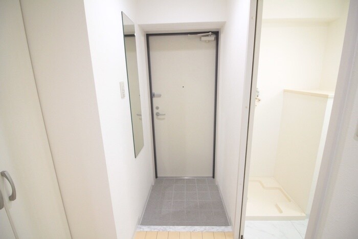 物件内観写真14　(玄関)