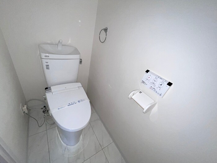 物件内観写真15　(トイレ)