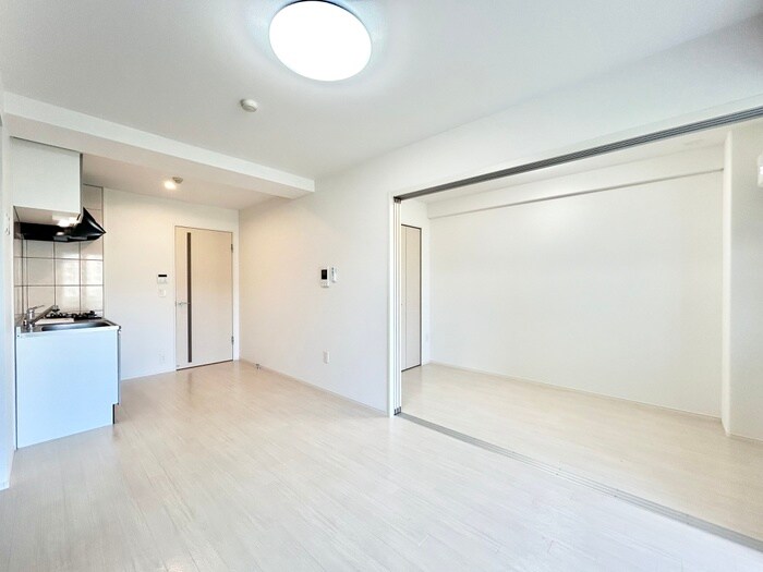 物件内観写真8　(居室)