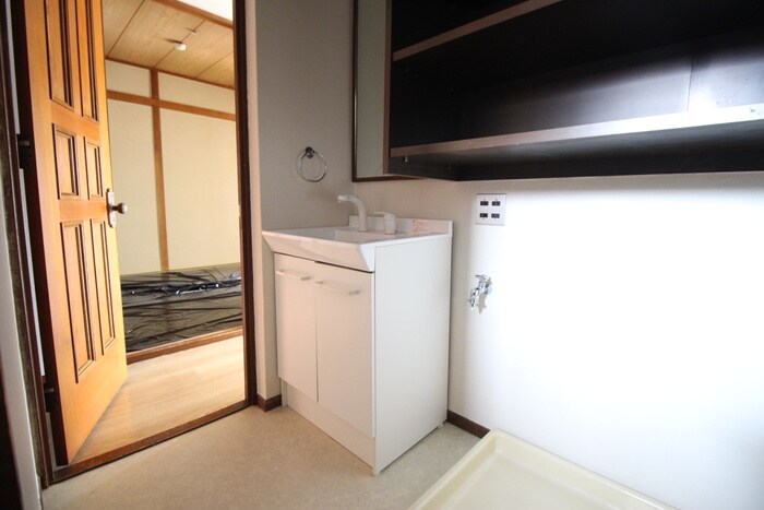 物件内観写真11　(洗面)