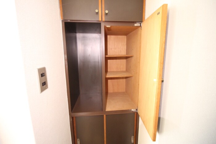 物件内観写真12　(靴箱)