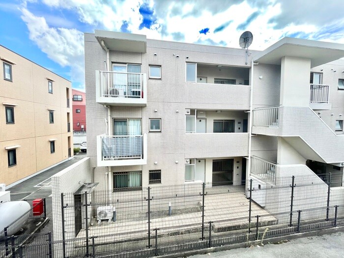 物件内観写真16　(室内からの展望)