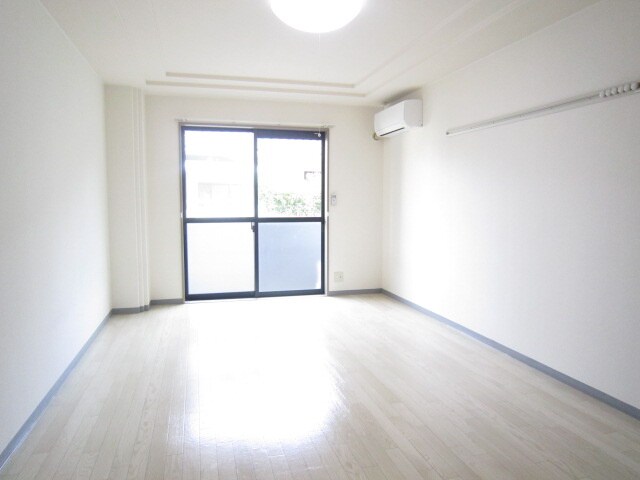 物件内観写真5　(居室)