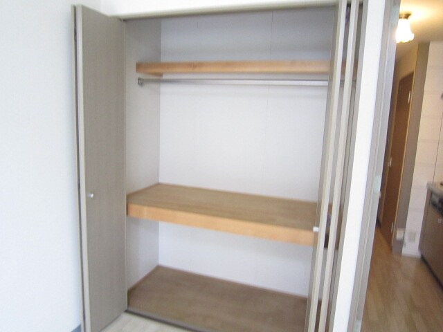 物件内観写真10　(収納)