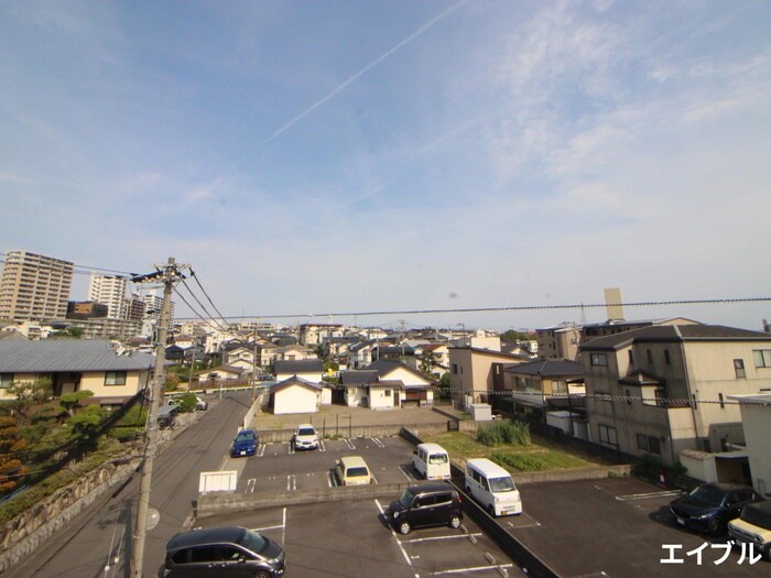 物件内観写真16　(室内からの展望)